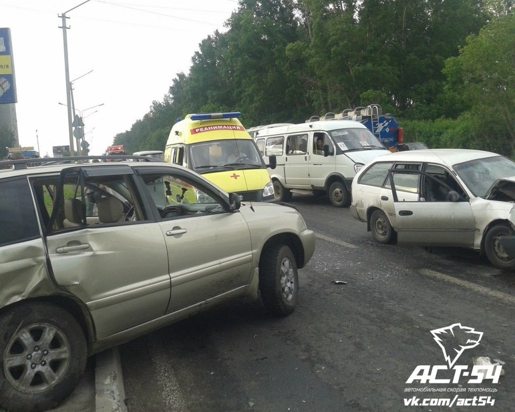 Виновника ДТП в Бердске уволили из полиции