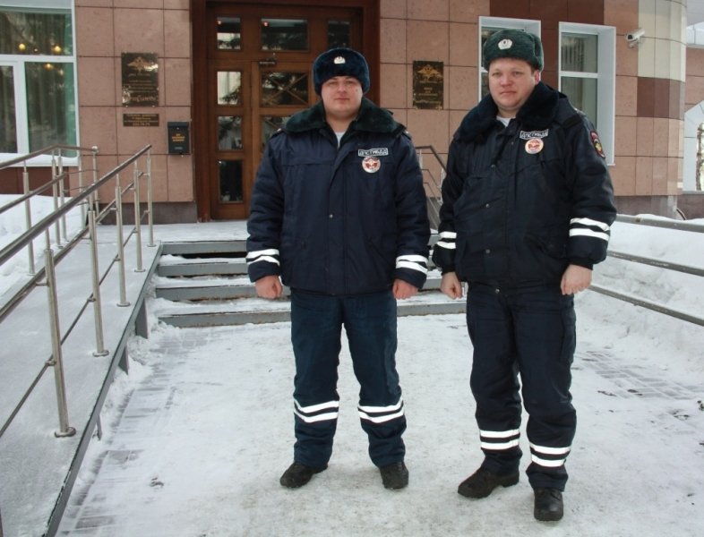 Новосибирск сотрудник дпс. Инспектора ГИБДД Абакан. Сотрудники ГИБДД Лобня. Инспектор ГИБДД Лобня. Инспектора ДПС Лобня.