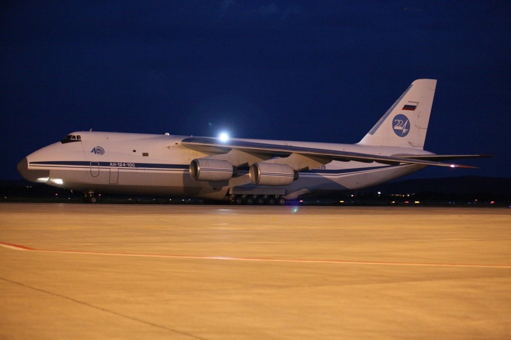 Российский ан. АН-124-100 ВКС.