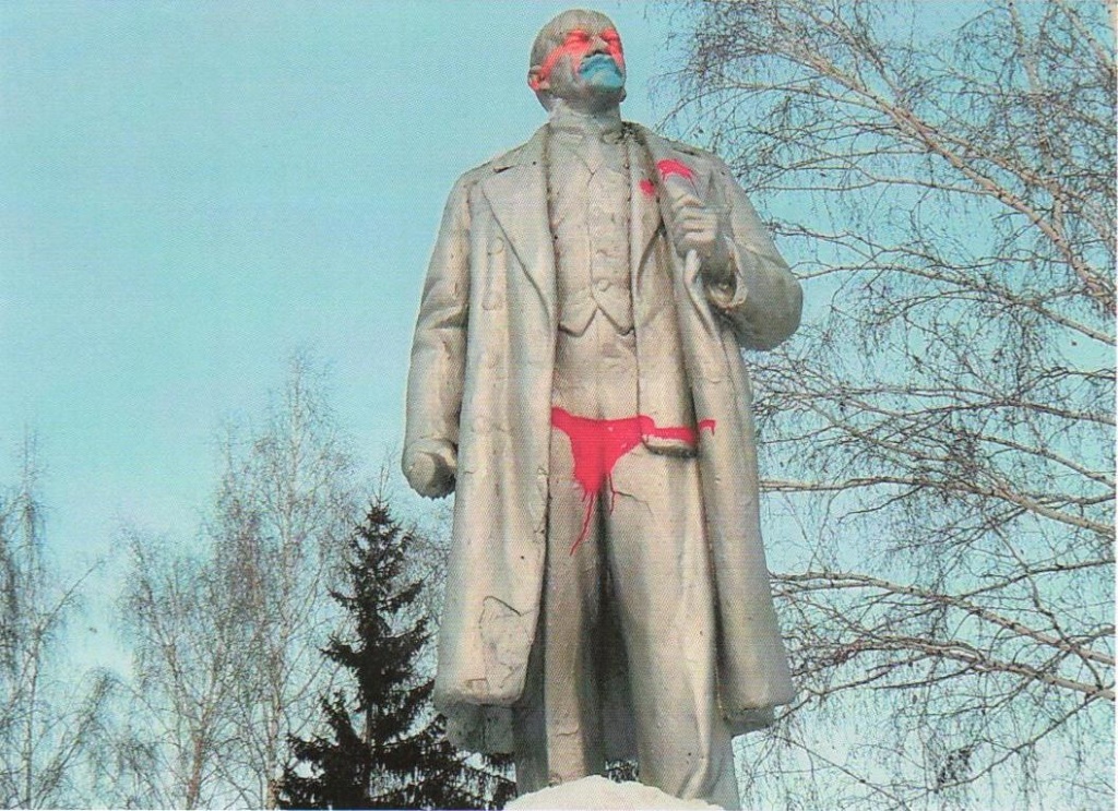Историческая скульптура на Ленина: проникновенное олицетворение времени