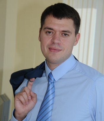 Николай Сурков: Партия должна разговаривать с избирателями постоянно, а не только накануне выборов