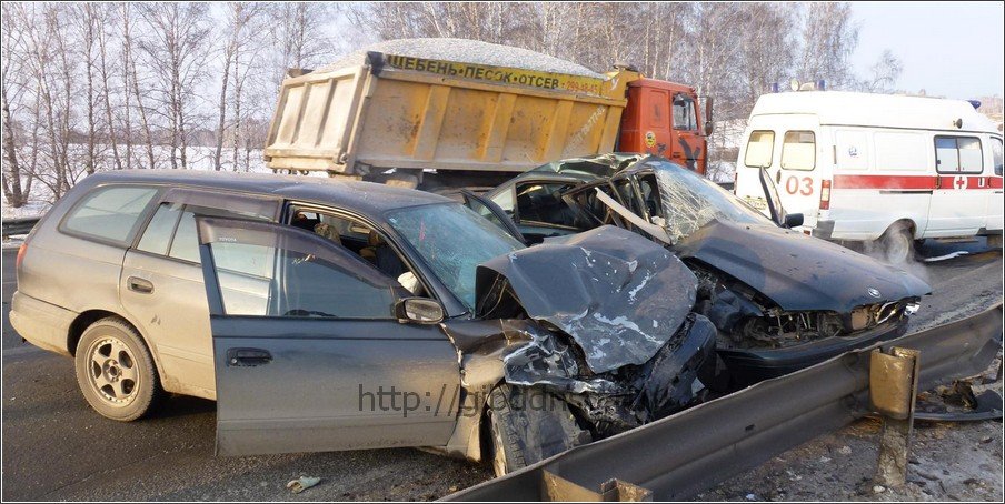 В ДТП по вине беременной женщины-водителя пострадали трое