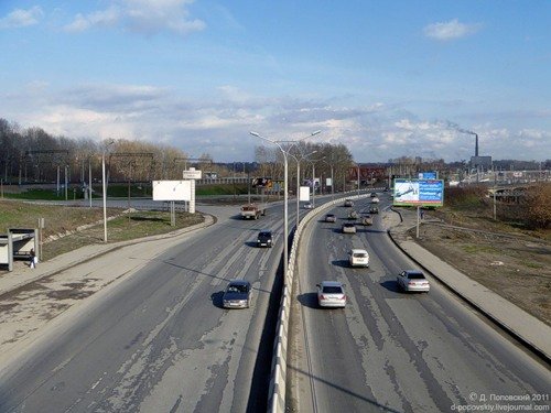 Большевистская и Бердское шоссе получат дорогу-дублера