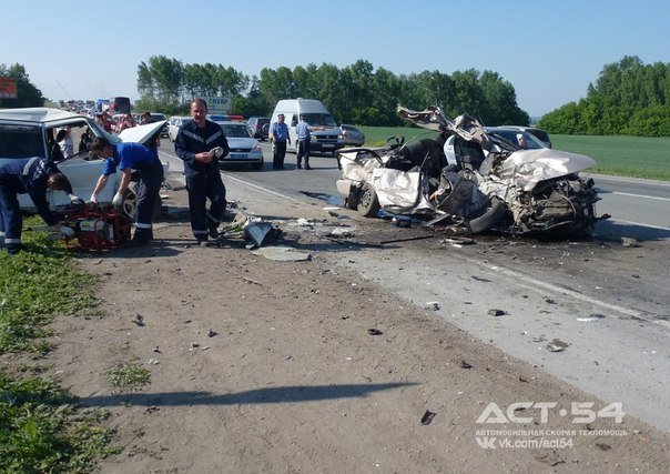 В ДТП под Искитимом погибли четыре человека