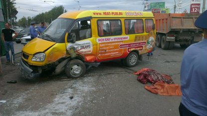 Пассажирка маршрутки погибла в аварии возле «Меги»