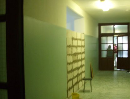Жительница Академгородка расширила свою квартиру за счет подъезда (видео)