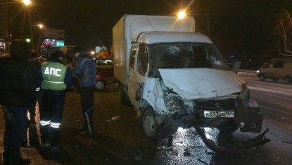 Водитель ГАЗели спровоцировал столкновение семи автомобилей на Немировича-Данченко