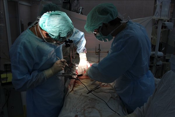 Врачи спасли пациента от пересадки печени уникальной операцией