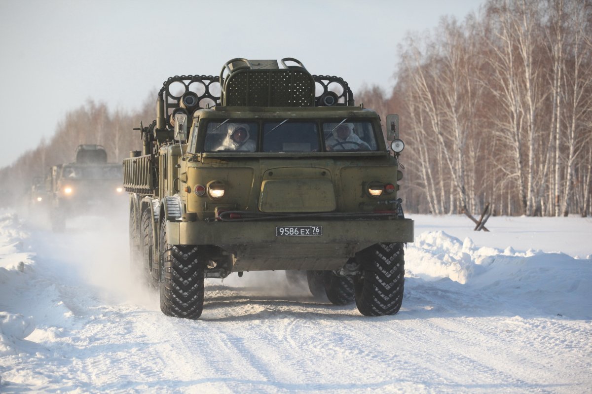 Сибирские военные сорвались с места по тревоге