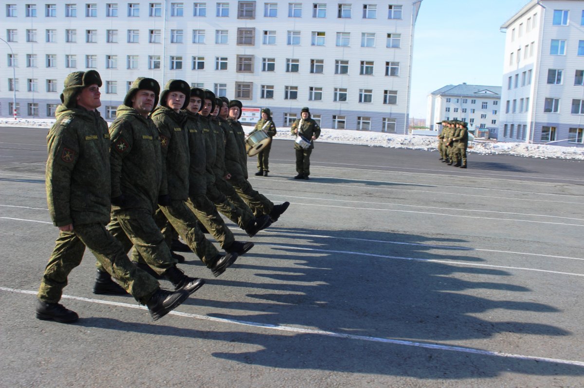 Боевую технику и военных выведут на улицы Новосибирска 