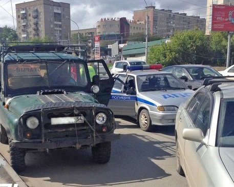 Пьяный водитель на «УАЗе» насмерть сбил девушку в Новосибирске