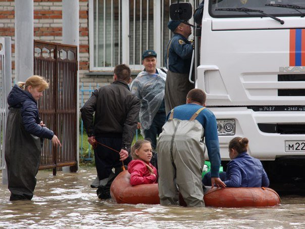 Волонтеры ищут транспорт для отправки помощи на Алтай
