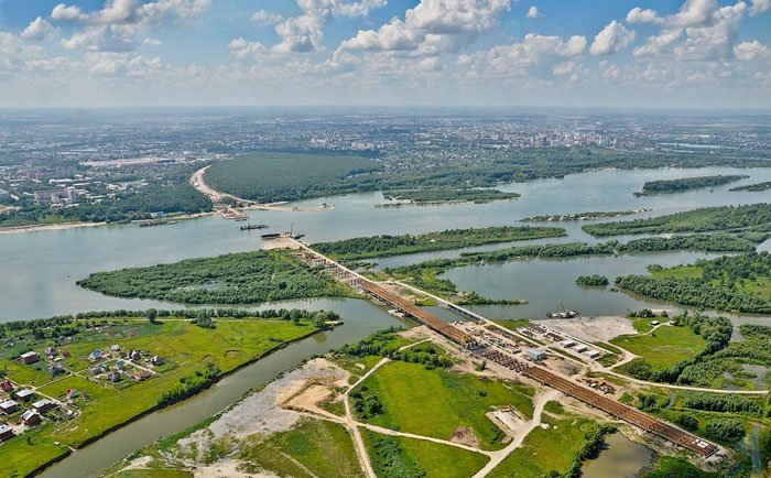 Прокуратура потребовала снести дамбу для яхт-клуба на Оби