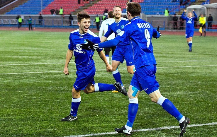 Футбольная «Сибирь» добилась второй победы с новым наставником