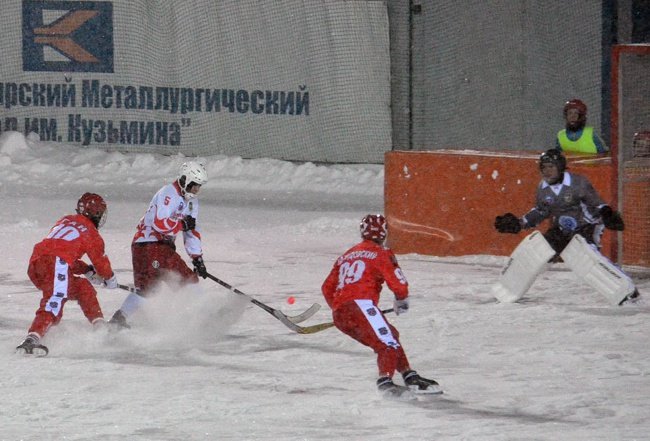 «Сибсельмаш» одержал вторую победу в чемпионате