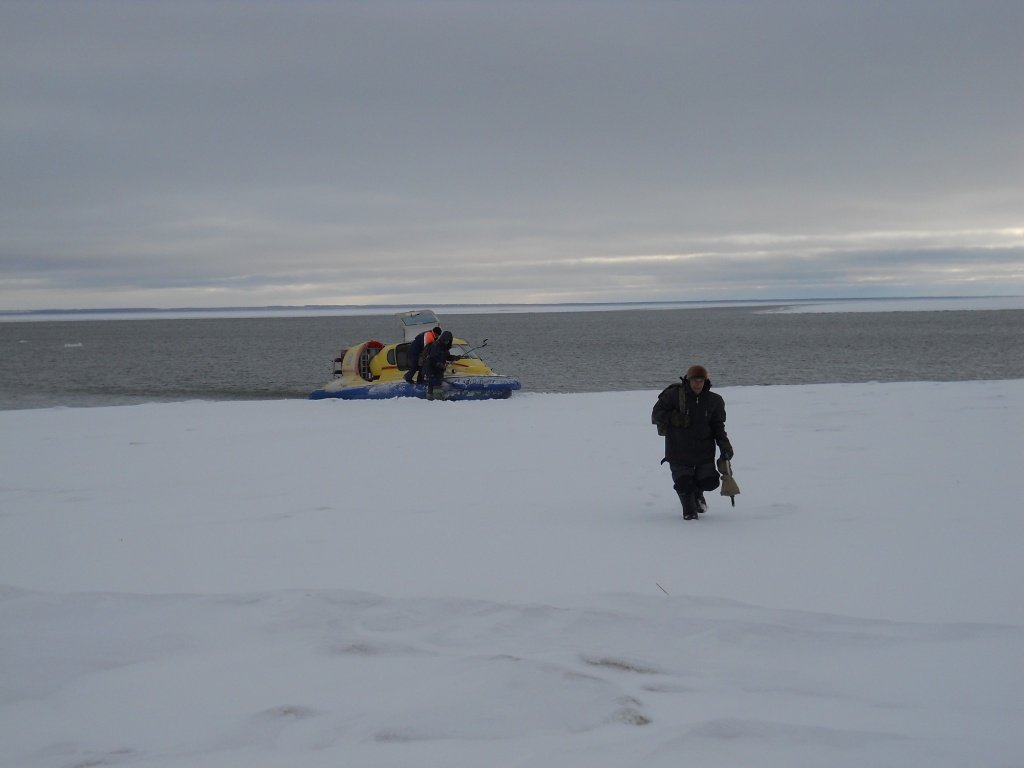 Рыбаков предупредили о недостаточной толщине льда