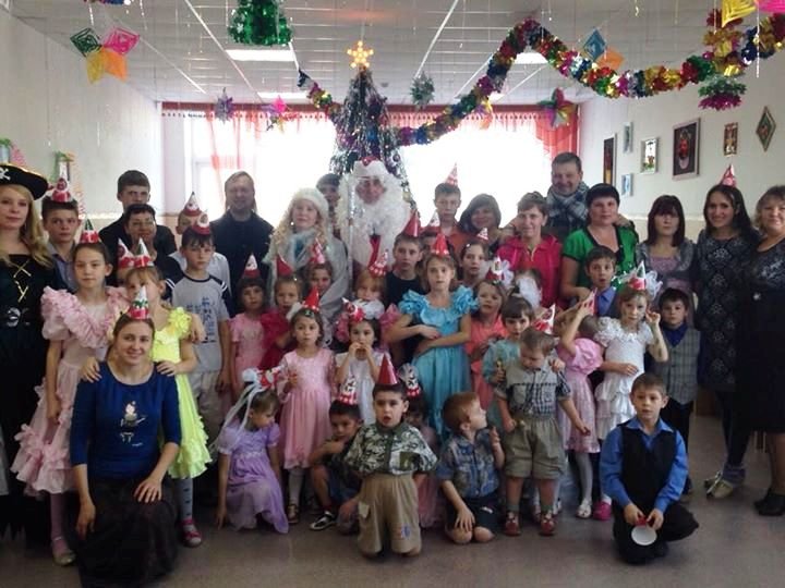 «Газпромнефть-Терминал» подарил детям новогодние праздники