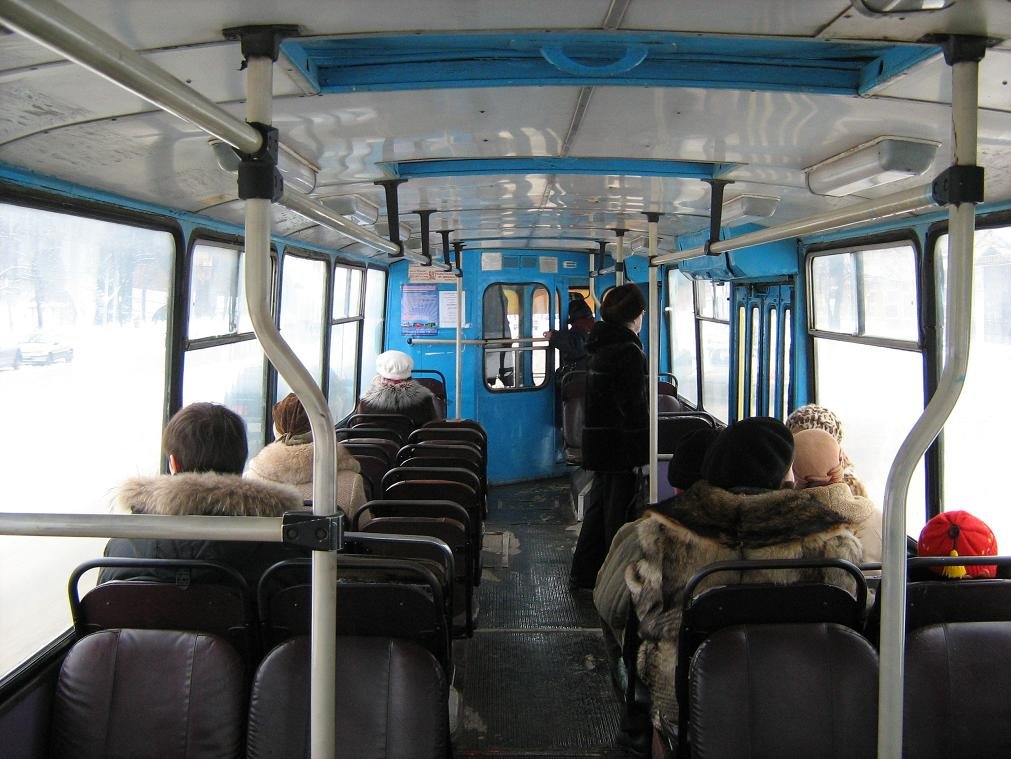 Пассажирка родила в новосибирском троллейбусе