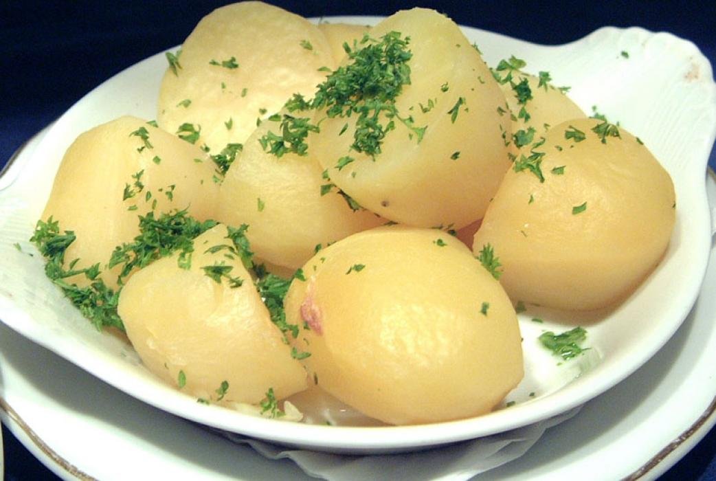Порция картошки для министра Симонова