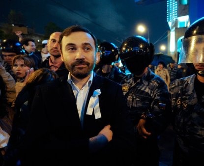 Беглый новосибирский депутат призвал вооружать Украину