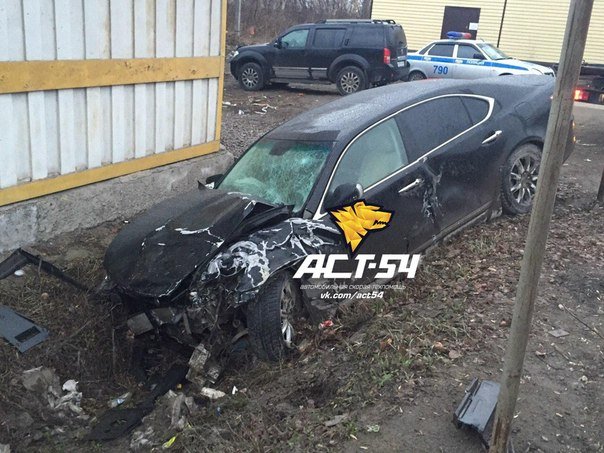 Полицейский на Lexus устроил смертельное ДТП в Новосибирске