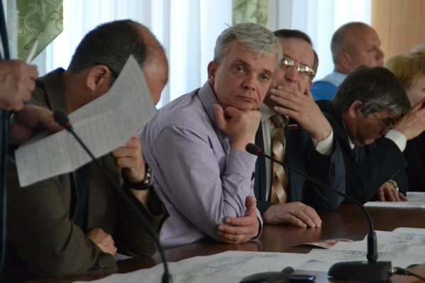 Суд обязал лишить депутата Владимира Голубева мандата