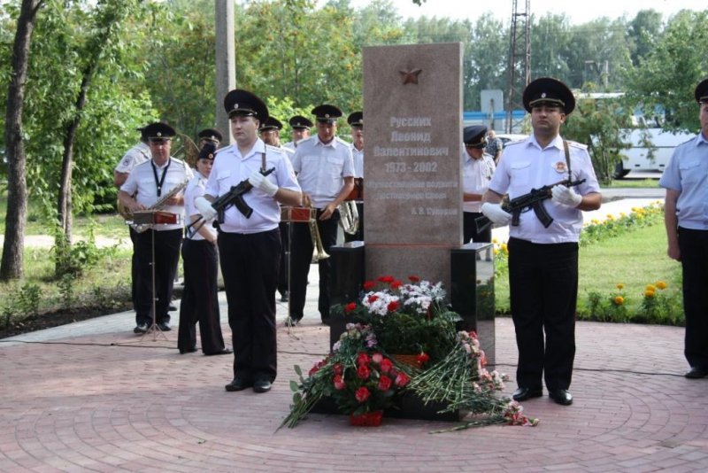 Аллея в честь героя-полицейского появилась в Новосибирске