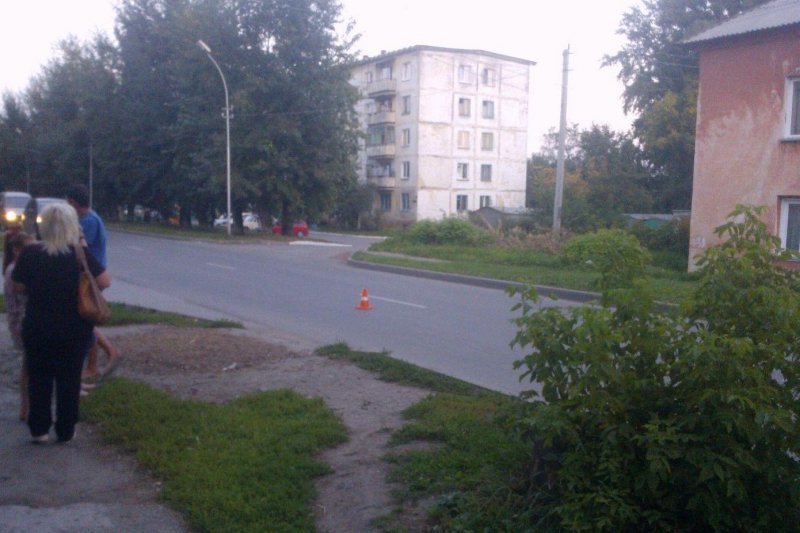 Mazda сбила ребенка на велосипеде в Новосибирске