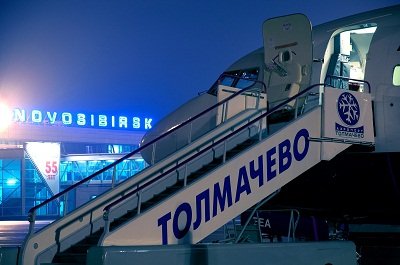 Больше десяти рейсов задержали в «Толмачево» из-за непогоды