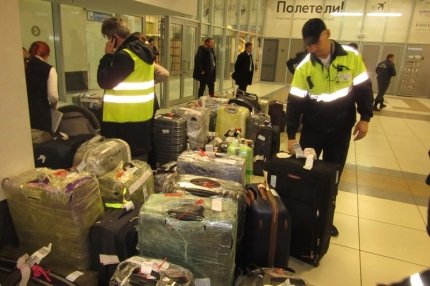 Новосибирским туристам отдали последний багаж из Египта