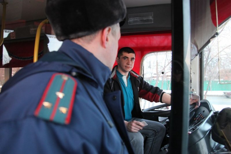ГИБДД объявила опасным каждый третий троллейбус и трамвай