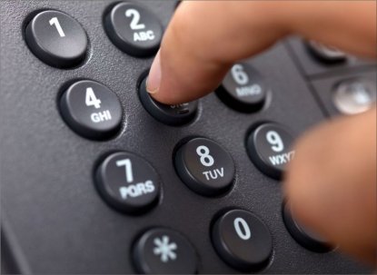 Близнецы получили реальные сроки за телефонное мошенничество