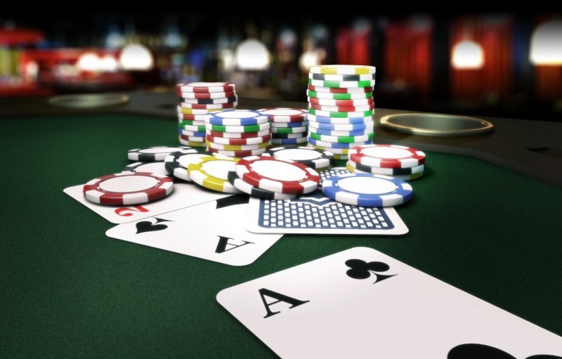 Организаторы подпольного покерного клуба пошли под суд