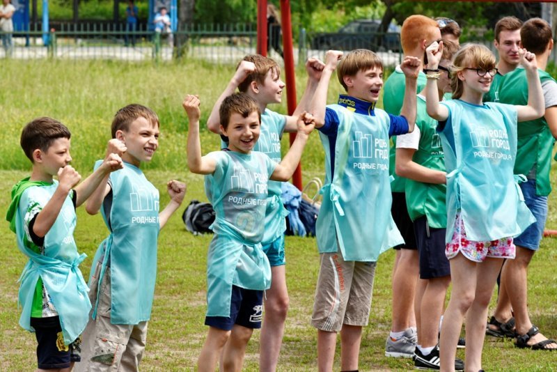 Воспитанников детдомов познакомили с летними видами спорта
