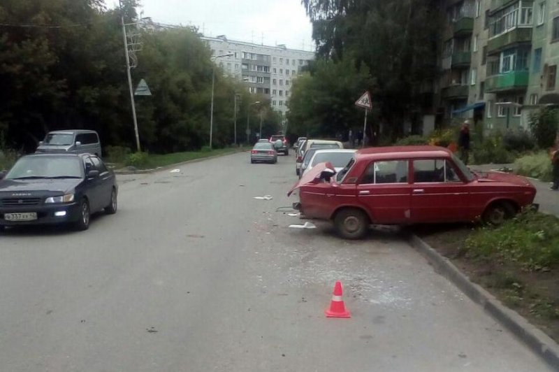 Пьяный водитель протаранил «шестерку» с ребенком в салоне