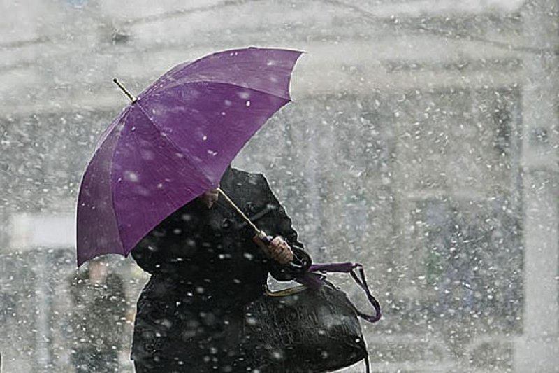 Новосибирцев предупредили о дожде и мокром снеге