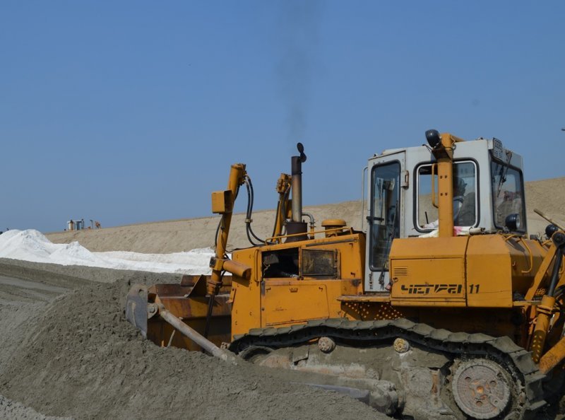 Более 100 тысяч тонн песка с солью приготовили к зиме