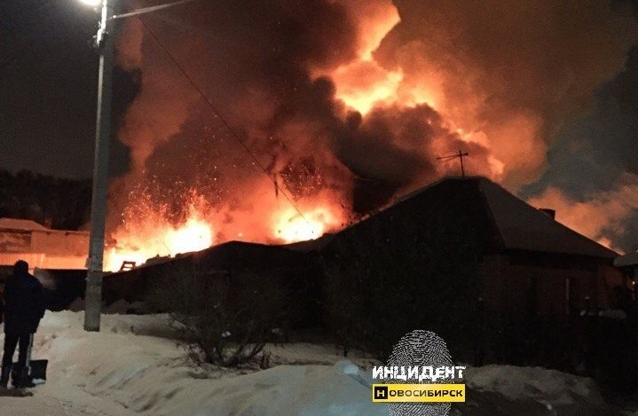 Пожар лишил дома семью с 11 детьми