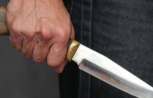 Мужчина с ножом ограбил банк в «Родниках»