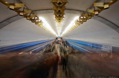 Человек попал под поезд в новосибирском метро