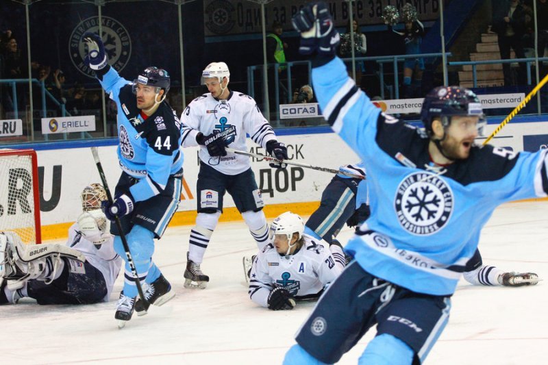 «Сибирь» разгромила своего конкурента за выход в плей-офф