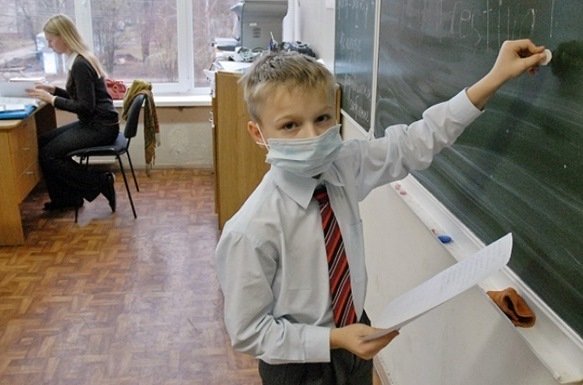 200 школ и детсадов отменили занятия из-за гриппа и ОРВИ