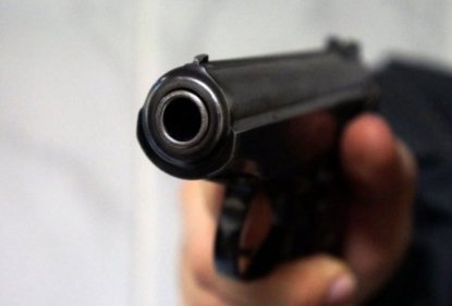 Новосибирец открыл стрельбу по полицейским