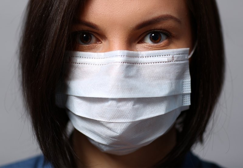 Убивающую вирус гриппа маску изобрели в Новосибирске