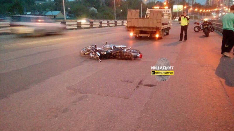 Мотоциклист разбился на Ипподромской