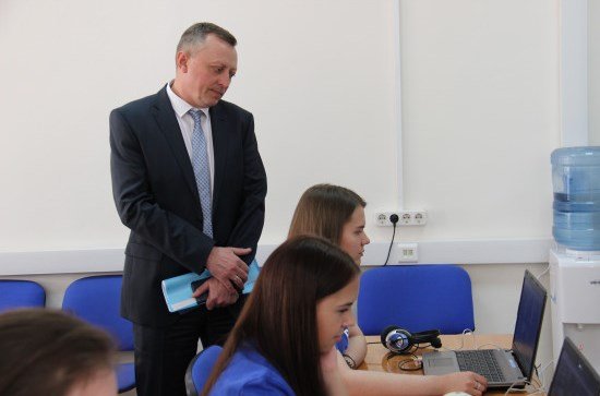 Новосибирские выпускники сдали первые ЕГЭ
