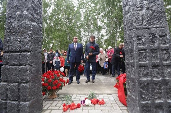 Арку памяти детям-узникам концлагерей открыли в Новосибирске