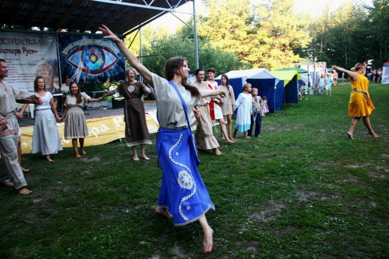 Новосибирцам показали традиции русского народного творчества