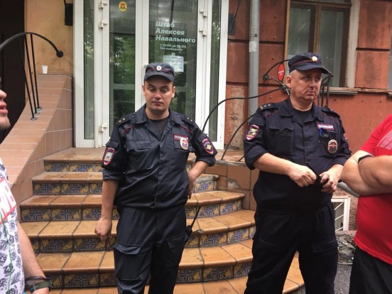 Неизвестный «заминировал» штаб Навального 