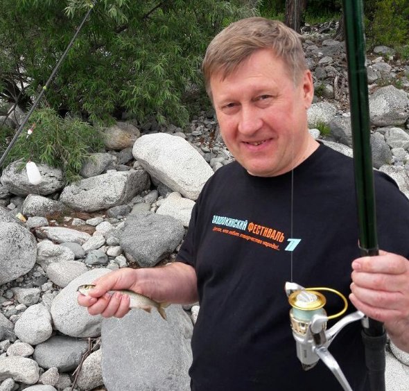Мэр Новосибирска похвастался уловом в отпуске